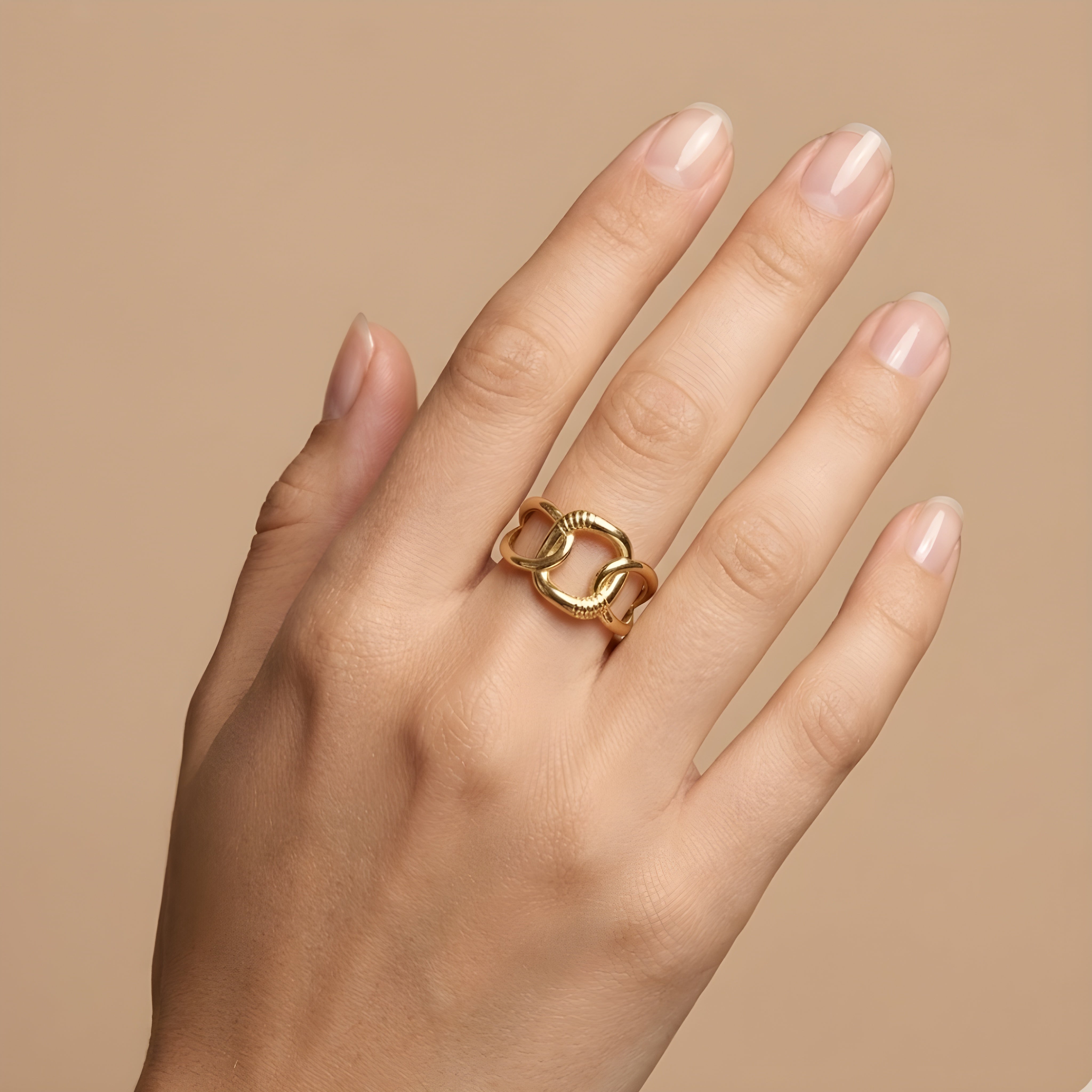 Gold Interlocking Link Ring