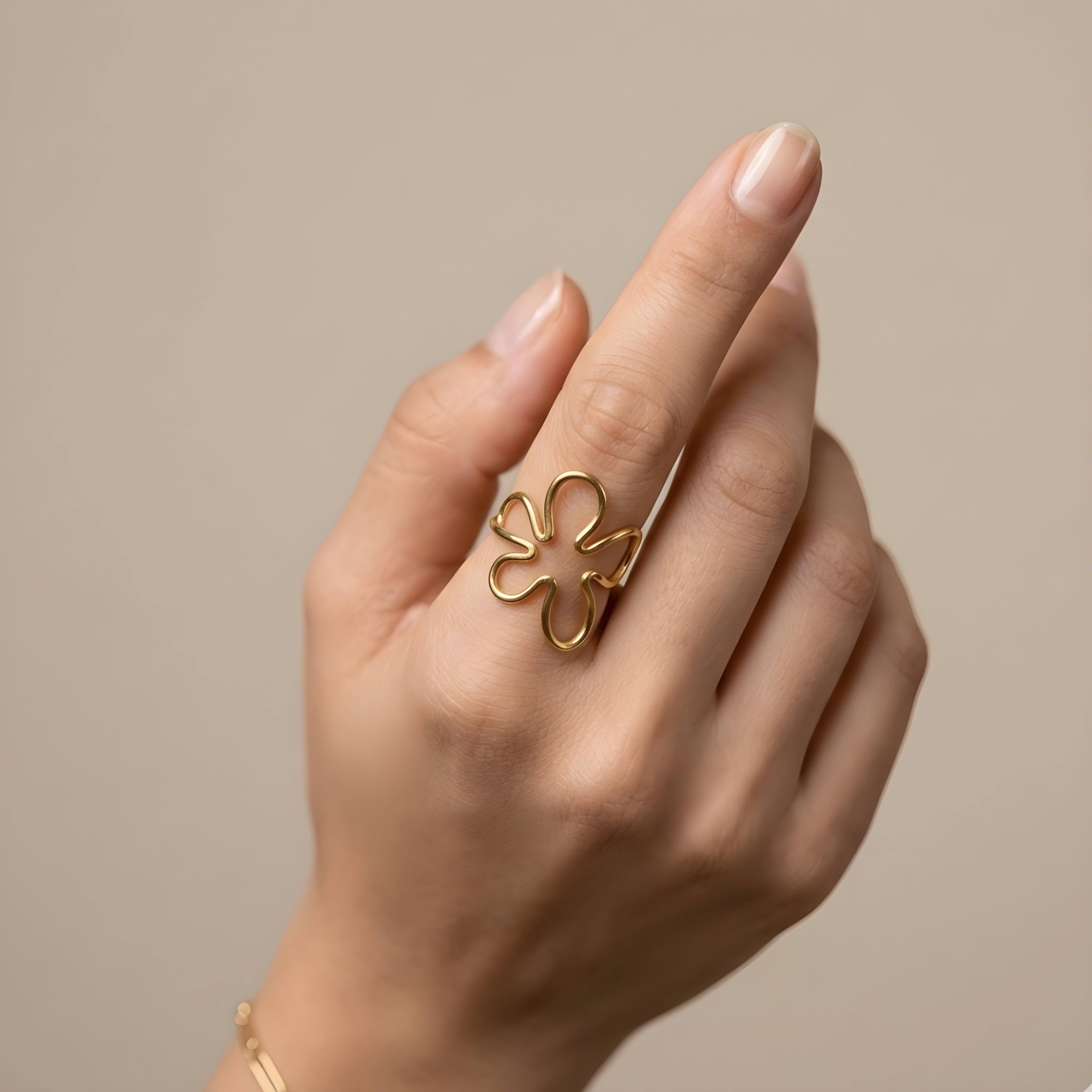 Gold Wire Flower Ring
